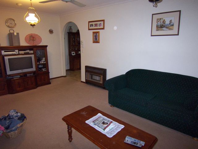 Delightfully Renovated Family Home Picture 3