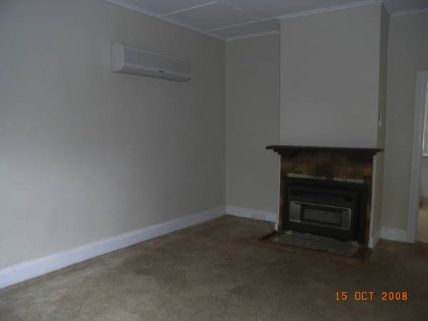 3 Bedroom House furnished or unfurnished Picture 3 Bedroom House furnished or unfurnished Picture