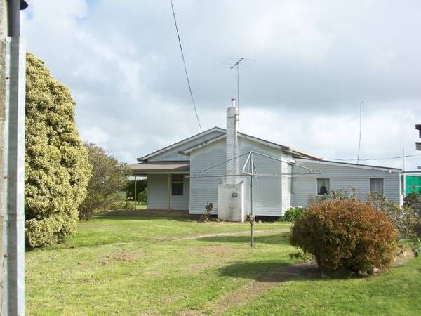 DAIRY OR GRAZING - 305.5 Acres - HIGH RAINFALL - 123.5HA Picture DAIRY OR GRAZING - 305.5 Acres - HIGH RAINFALL - 123.5HA Picture