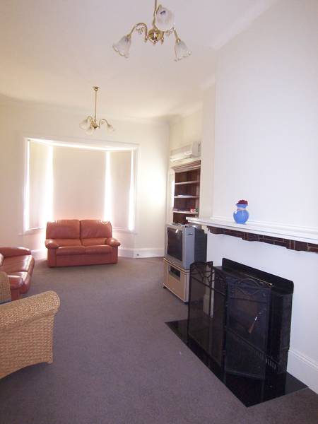 Newly renovated 3 Bedroom home Picture Newly renovated 3 Bedroom home Picture