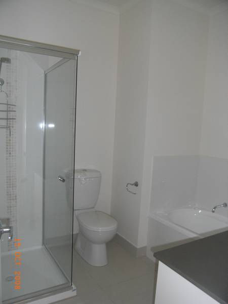 New 3 Bedroom Townhouse Picture 3