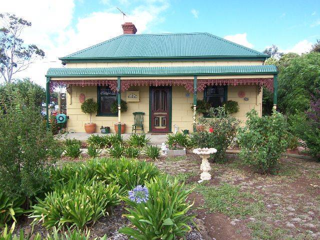 PRICE REDUCED - VENDOR SAYS SELL!!!!! Picture 1