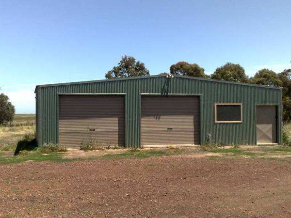 Quality 4 bedroom rural residence Picture 3