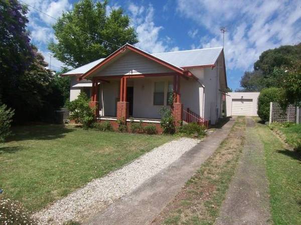 Your ideal first home awaits Picture 1