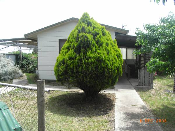 One bedroom unit. With or without 5 Acre's. Picture 1