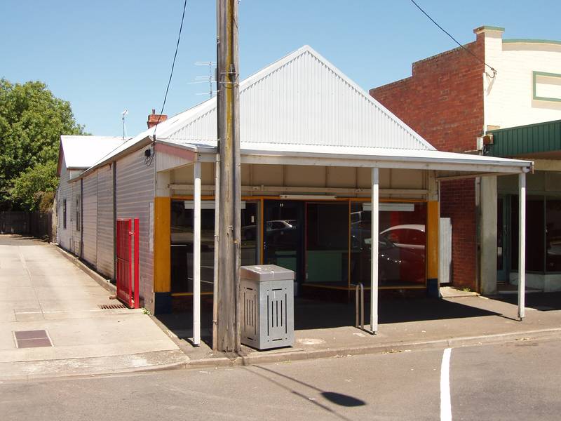 Ideal Shopfront Location Plus Residence Picture 1