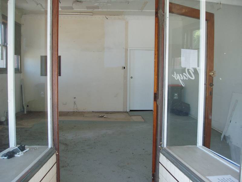 Best Retail Exposure In Town Picture 3