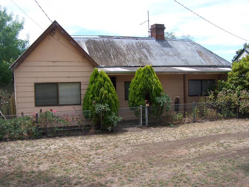 Central Location Picture 1