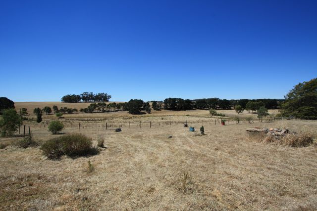 PEACEFUL RURAL OUTLOOK Picture 2