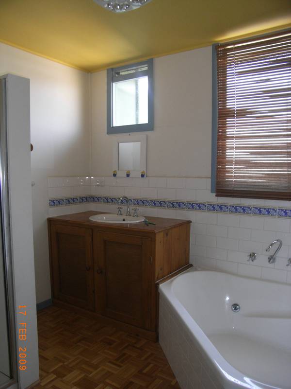 3-4 Bedroom home Picture 3