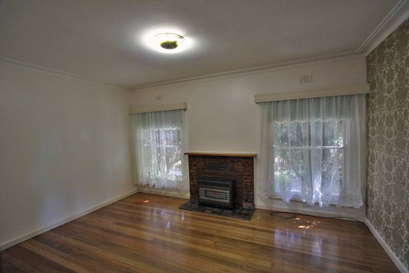 Picturesque Setting Picture 3