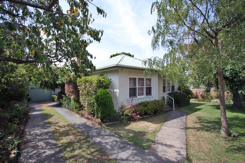 Picturesque Setting Picture 1