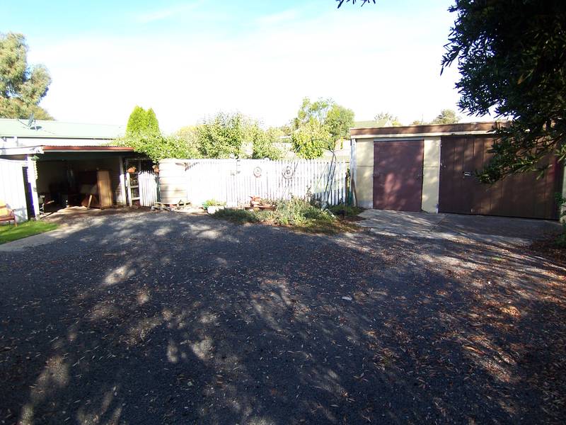 Great Property - Great Price! Picture 3