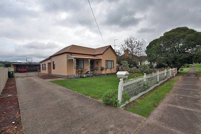 Ideal Family Home On Two Acres In Town Picture