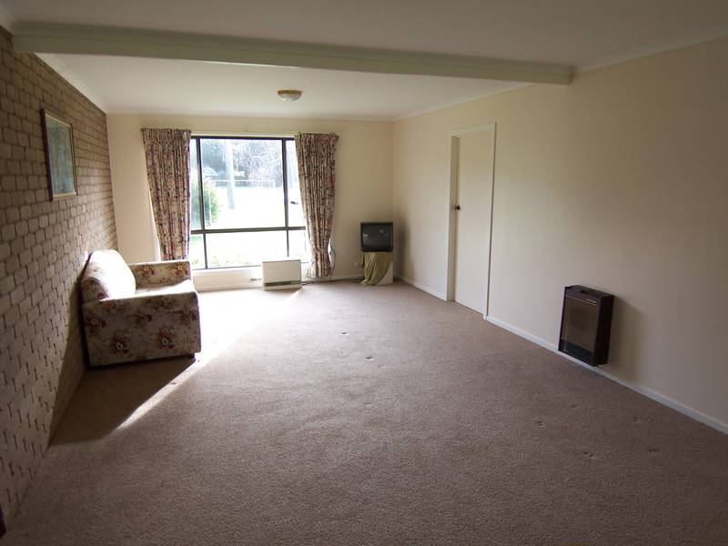 Great Value 2 Bedroom Unit Picture 3
