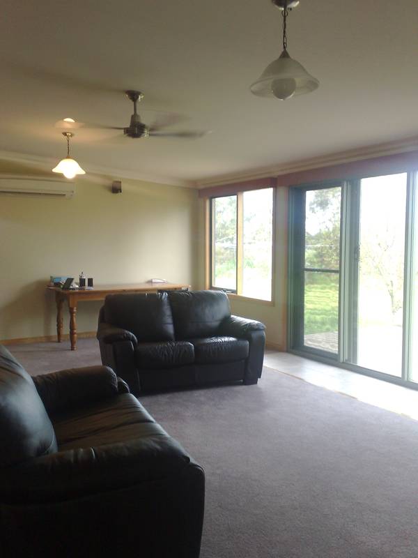 3 bedroom house Picture 2