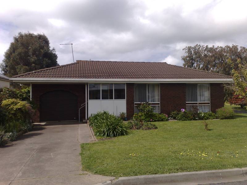 2 bedroom unit Picture 1