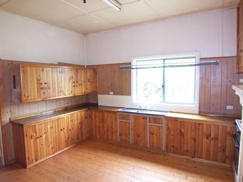 A little elbow grease and i'll sparkle Picture 2