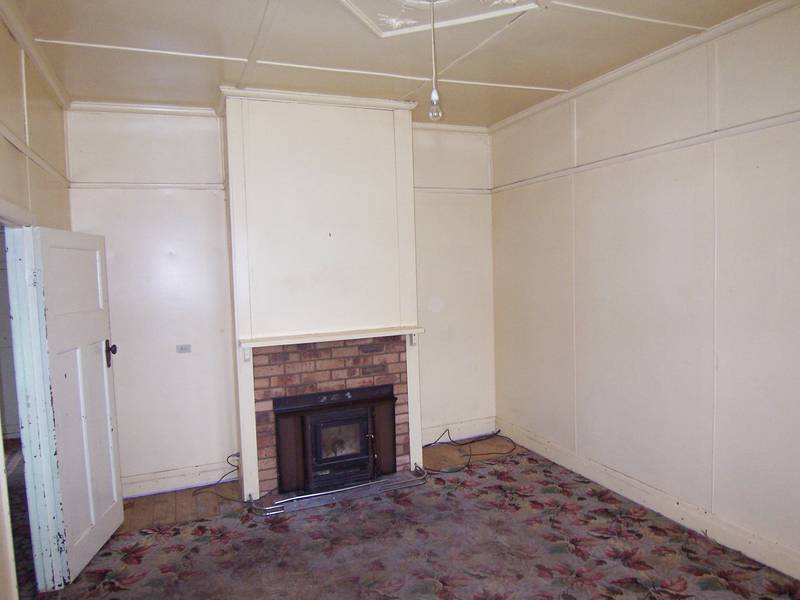 A little elbow grease and i'll sparkle Picture 3