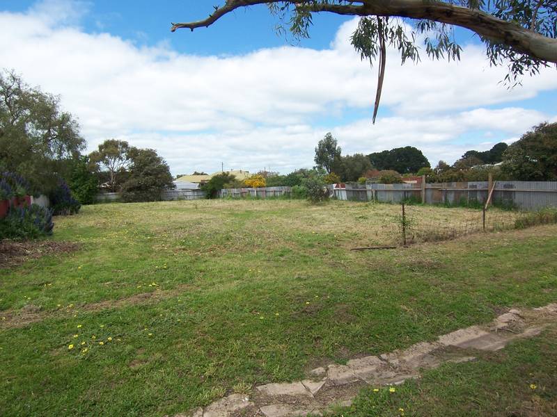 Centrally Located Residential Building Block Picture 3