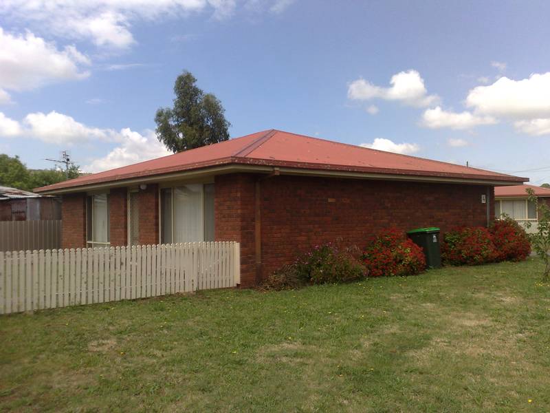 2 bedroom unit Picture 1