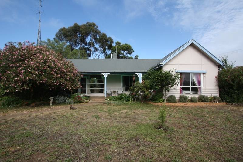 Escape to your own private getaway Picture 1