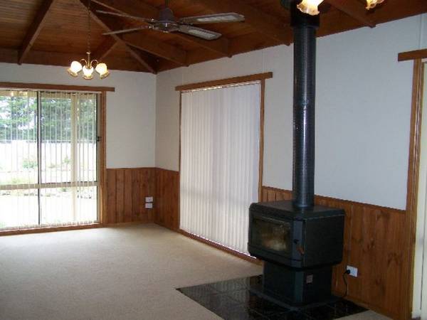 2 Acre Lifestyle Property Picture 3