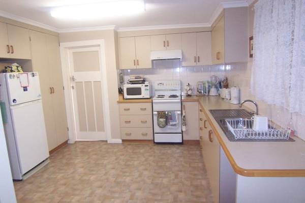 A ready made home!!! Picture 3