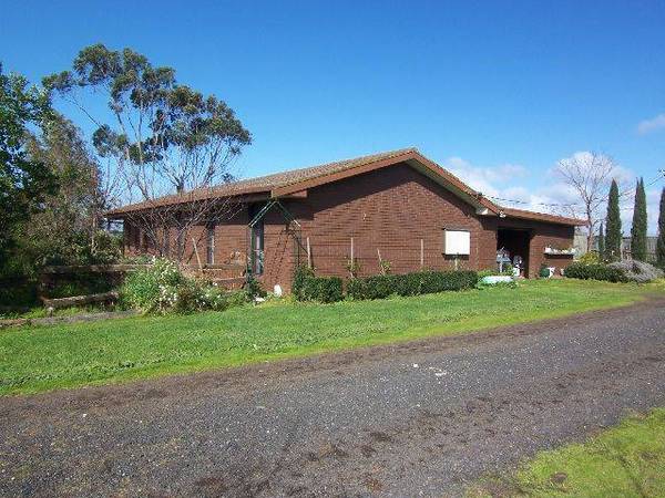 DAIRY
GRAZING
LIFESTYLE Picture