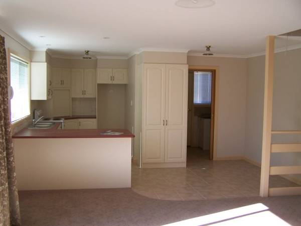 Double Storey Brick Veneer 2 B/R Townhouse Picture 2