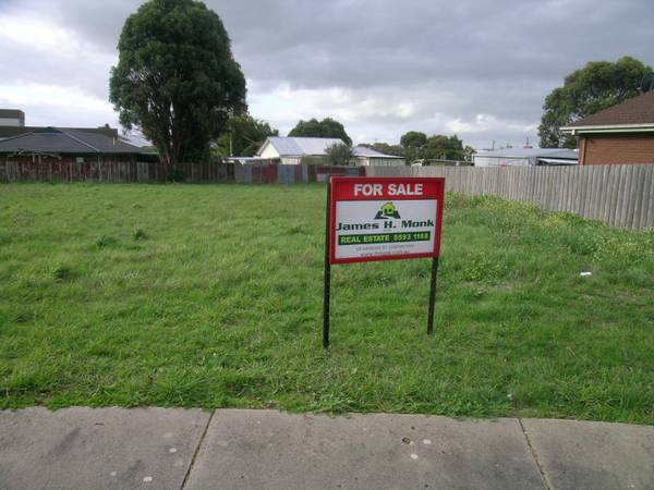 IT'S A BARGAIN Picture 2