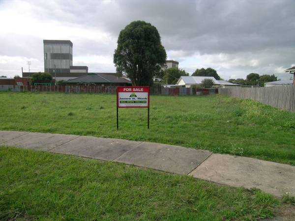 IT'S A BARGAIN Picture 1