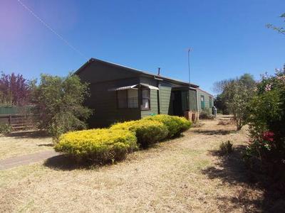 5 BEDROOM FAMILY HOME Picture