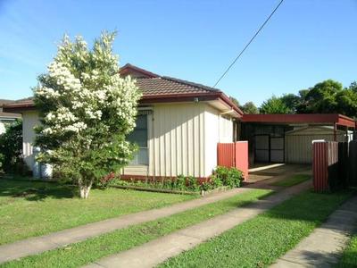 Immaculate 3 Bedroom Family Home Picture Immaculate 3 Bedroom Family Home Picture