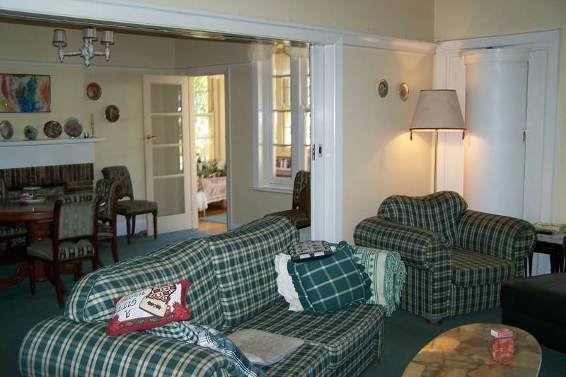 1930s Art Deco Delight Picture 3