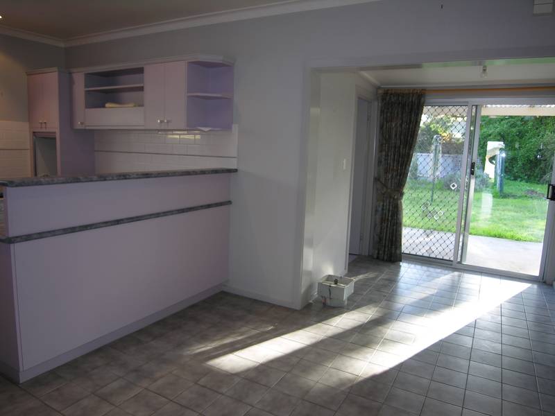 Spacious Home in Central Location Picture 3