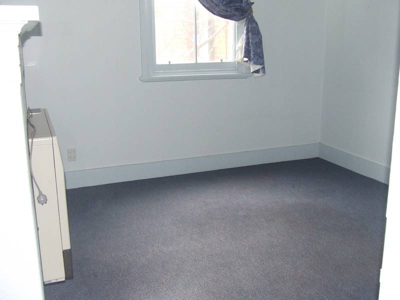 2 bedroom Home Behind Shop In Main Street! Picture