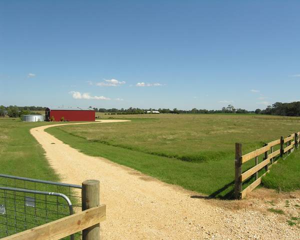 CLOSE IN 4.379HA ( 10.82 ACRES ) BUILDING BLOCK Picture 2