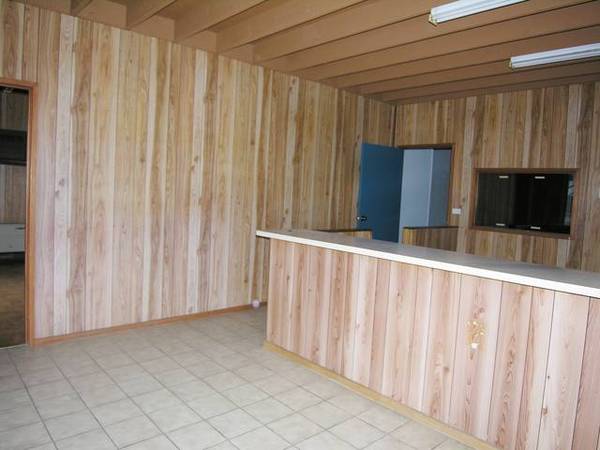 WORKSHOP & OFFICE BUILDINGS Picture 2