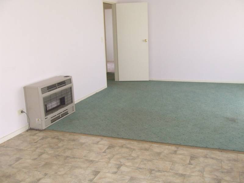 Fantastic 2 Bedroom unit Picture 3