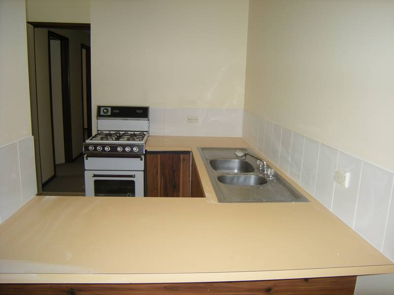 Renovated 2 Bedroom Unit! Picture 3