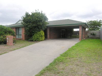 WELL DESIGNED AND WELL LOCATED Picture