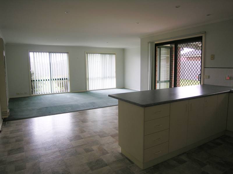 WELL DESIGNED AND WELL LOCATED Picture 3