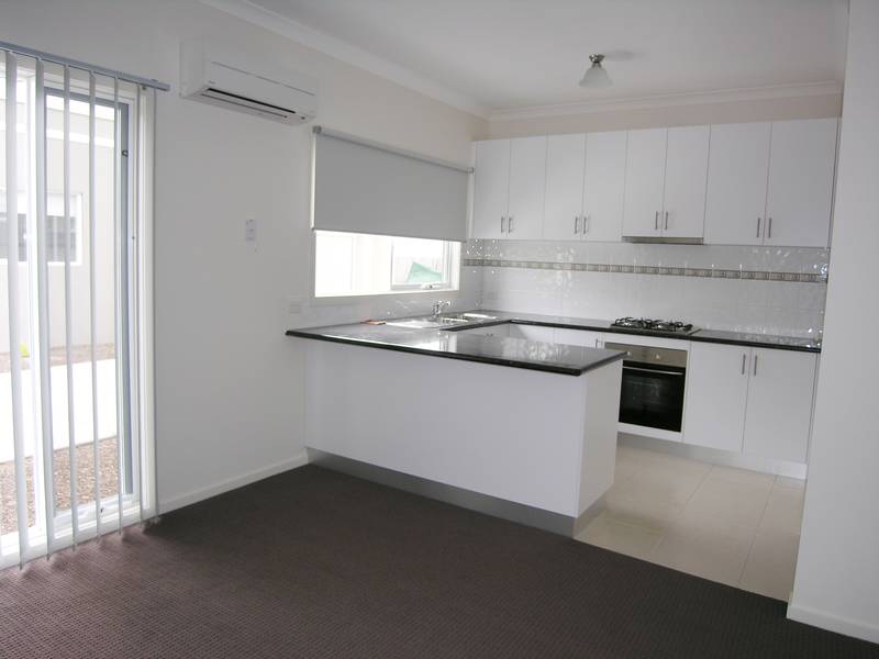 2 BRAND NEW LUXURY VILLAS IN SALE Picture 2