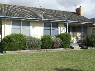 RENOVATED KITCHEN! Picture