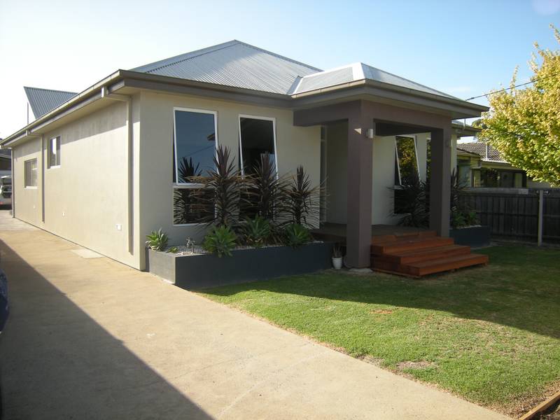 5 Star Living at it's Best! Picture 2