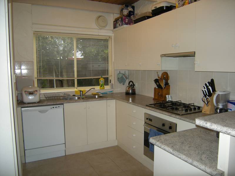 Renovated Kitchen! Picture 2