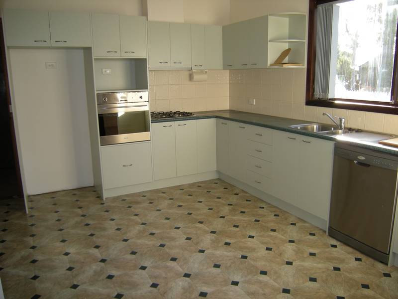 Renovated Home in Fantastic Location! Picture