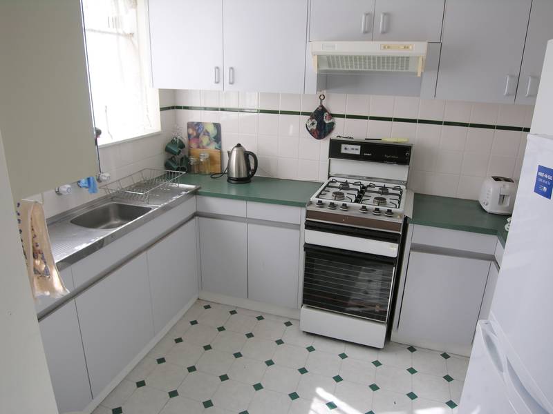 Renovated 3 Bedroom Flat! Picture
