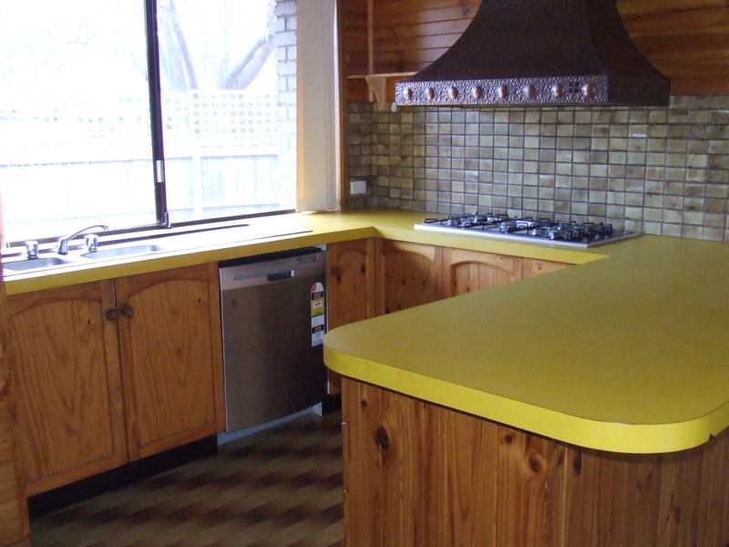 Close to Schools and Shops! Picture Close to Schools and Shops! Picture